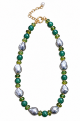 Sara pearl Necklace